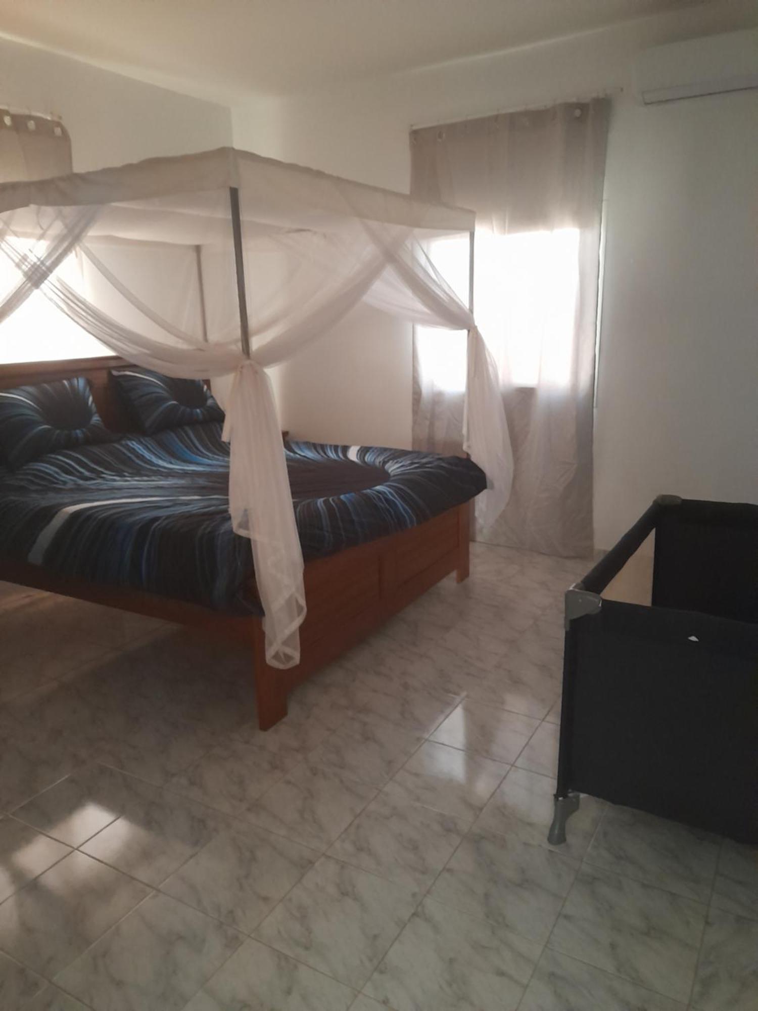 Maison D Hote La Dore Du Senegal Bas-De - Villa Somone Exteriér fotografie