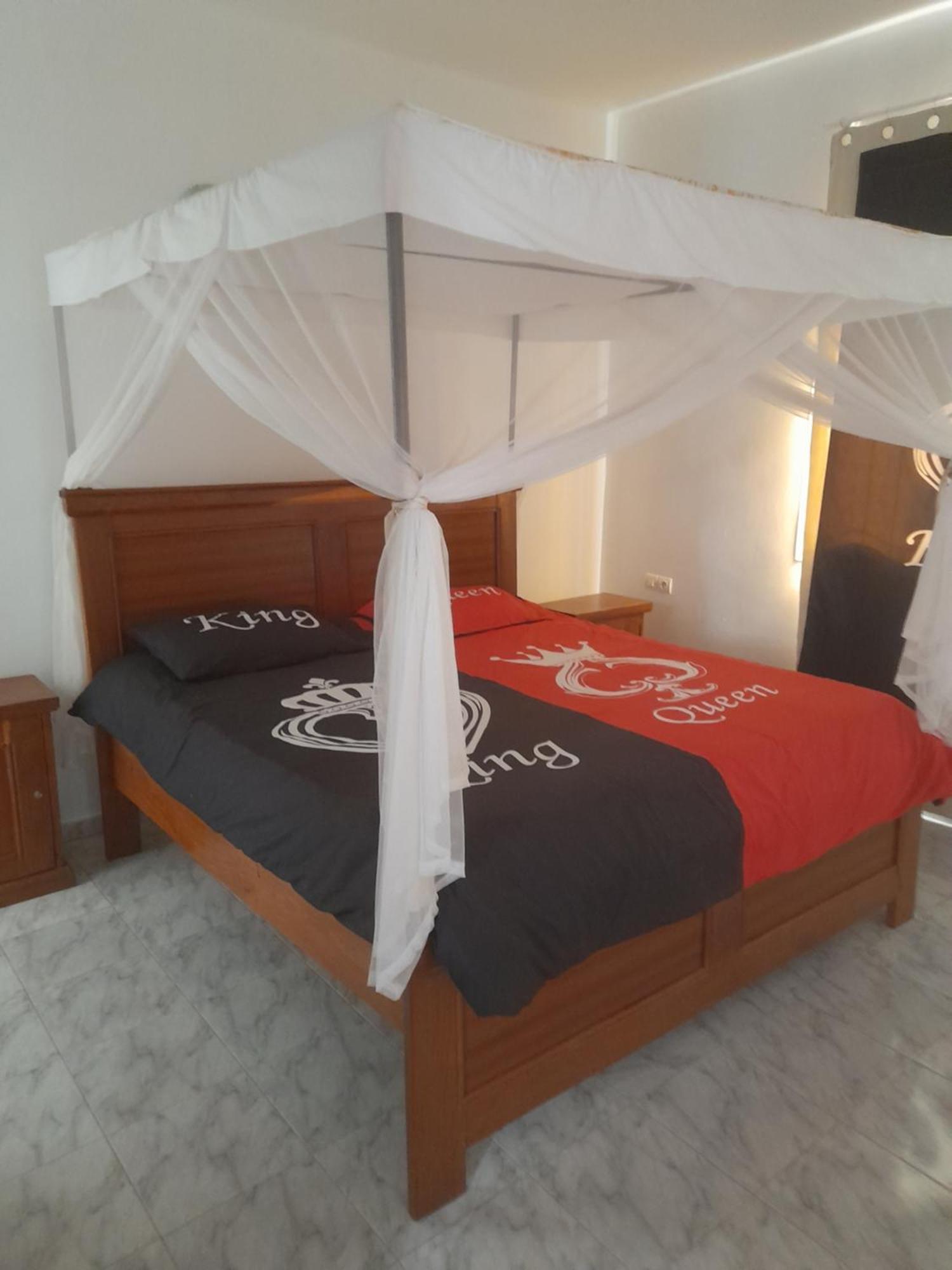 Maison D Hote La Dore Du Senegal Bas-De - Villa Somone Exteriér fotografie